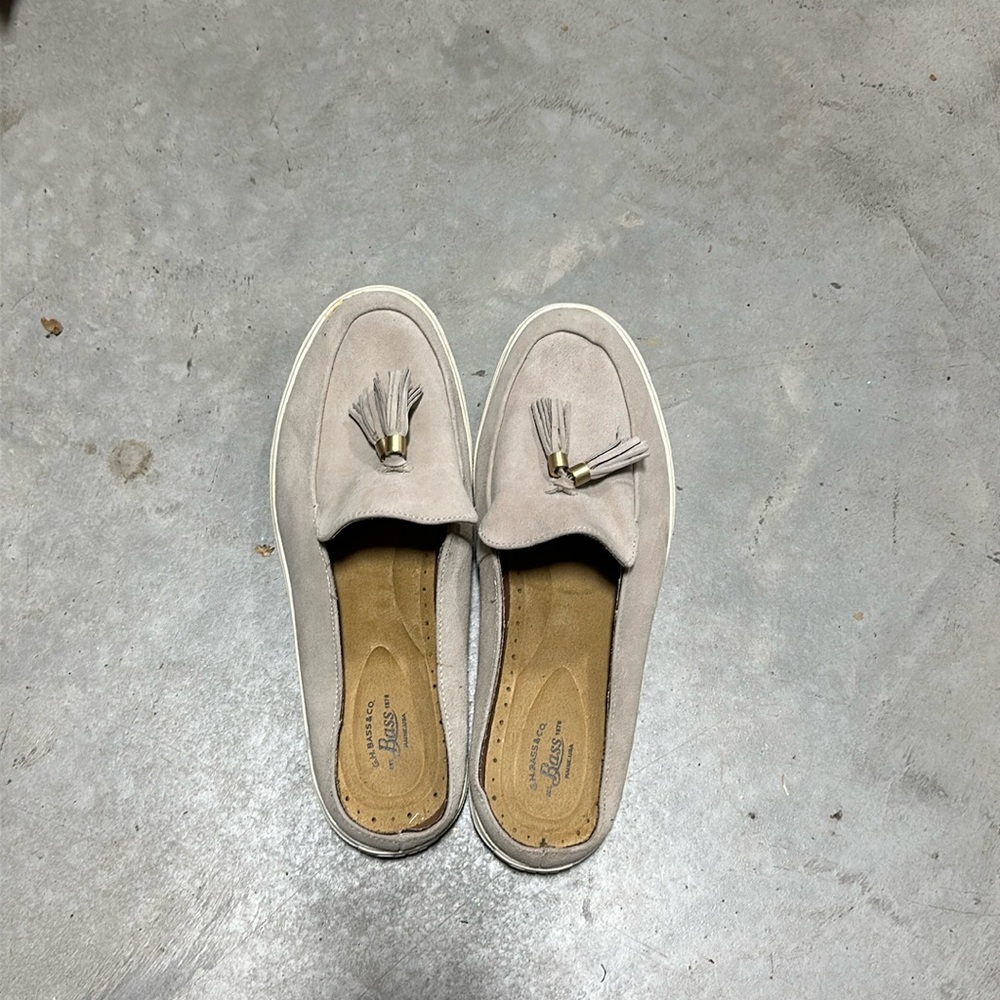 G.H. Bass & Co. Shoes | Women's Bass Slip On Tan Sneakers / Size 10 M - Picture 1 of 8